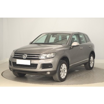Volkswagen Touareg  SUV 2010,  3.0 diesel, automat - Na sprzedaż za 40 999 zł - Zabrze - zdjęcie 3