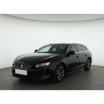 Peugeot 508  Kombi 2019,  1.6 benzyna, automat - Na sprzedaż za 72 999 zł - Piaseczno - zdjęcie 3