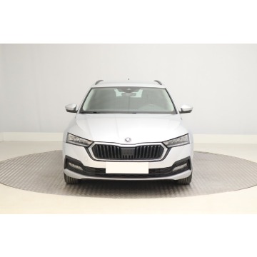 Skoda Octavia  Kombi 2022,  2.0 diesel - Na sprzedaż za 67 999 zł - Zabrze - zdjęcie 2