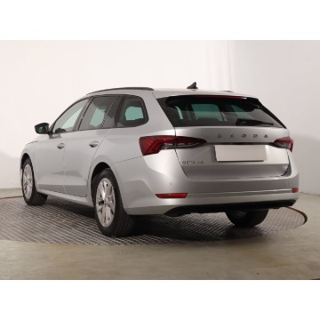 Skoda Octavia  Kombi 2021,  2.0 diesel, automat - Na sprzedaż za 73 999 zł - Katowice - zdjęcie 6