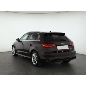 Audi A3  Hatchback 2015,  1.4 benzyna, automat - Na sprzedaż za 59 999 zł - Piaseczno - zdjęcie 6