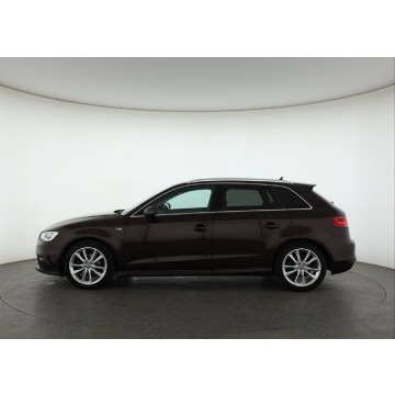 Audi A3  Hatchback 2015,  1.4 benzyna, automat - Na sprzedaż za 59 999 zł - Piaseczno - zdjęcie 4