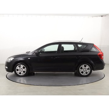 Kia Ceed  Kombi 2011,  1.4 benzyna - Na sprzedaż za 15 999 zł - Katowice - zdjęcie 4
