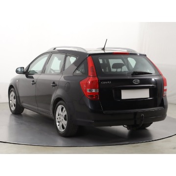 Kia Ceed  Kombi 2011,  1.4 benzyna - Na sprzedaż za 15 999 zł - Katowice - zdjęcie 6