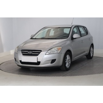 Kia Ceed  Hatchback 2008,  1.4 benzyna - Na sprzedaż za 15 999 zł - Zabrze - zdjęcie 3