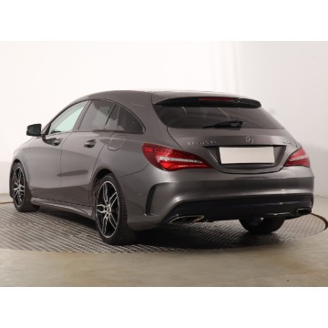 Mercedes - Benz CLA-klasa  Kombi 2017,  2.0 benzyna, automat - Na sprzedaż za 73 499 zł - Katowice - zdjęcie 6