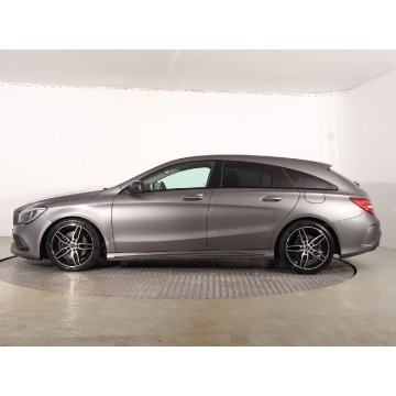 Mercedes - Benz CLA-klasa  Kombi 2017,  2.0 benzyna, automat - Na sprzedaż za 73 499 zł - Katowice - zdjęcie 4