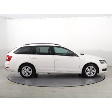 Skoda Octavia  Kombi 2018,  1.6 diesel - Na sprzedaż za 32 999 zł - Katowice - zdjęcie 4
