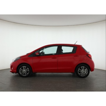 Toyota Yaris  Hatchback 2015,  1.3 benzyna - Na sprzedaż za 31 999 zł - Piaseczno - zdjęcie 4