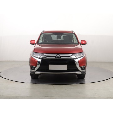 Mitsubishi Outlander  SUV 2017,  2.0 benzyna, automat - Na sprzedaż za 59 999 zł - Katowice - zdjęcie 2