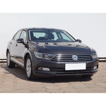 VW Passat 2.0 TDI (150KM), 2017
