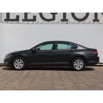 Volkswagen Passat  Liftback 2017,  2.0 diesel - Na sprzedaż za 51 999 zł - Łódź - zdjęcie 4