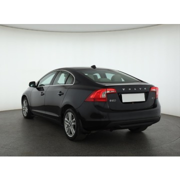 Volvo S60  Liftback 2011,  2.0 diesel, automat - Na sprzedaż za 29 999 zł - Piaseczno - zdjęcie 5