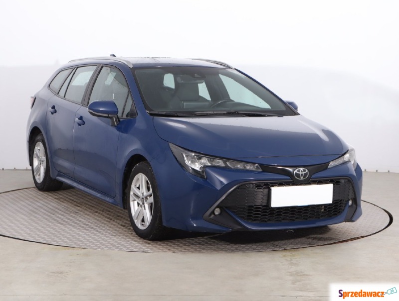 Toyota Corolla  Kombi 2019,  1.2 benzyna - Na sprzedaż za 40 999 zł - Katowice