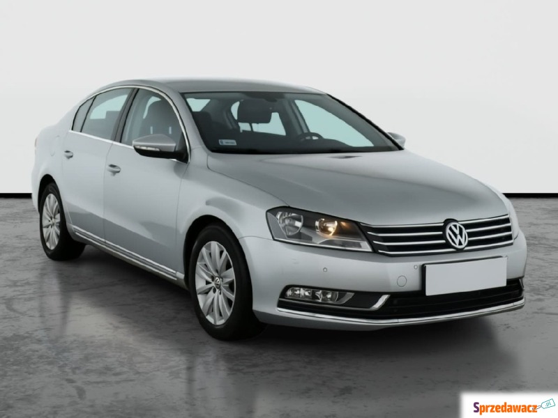 Volkswagen Passat  Liftback 2010,  1.8 benzyna - Na sprzedaż za 32 999 zł - Piaseczno