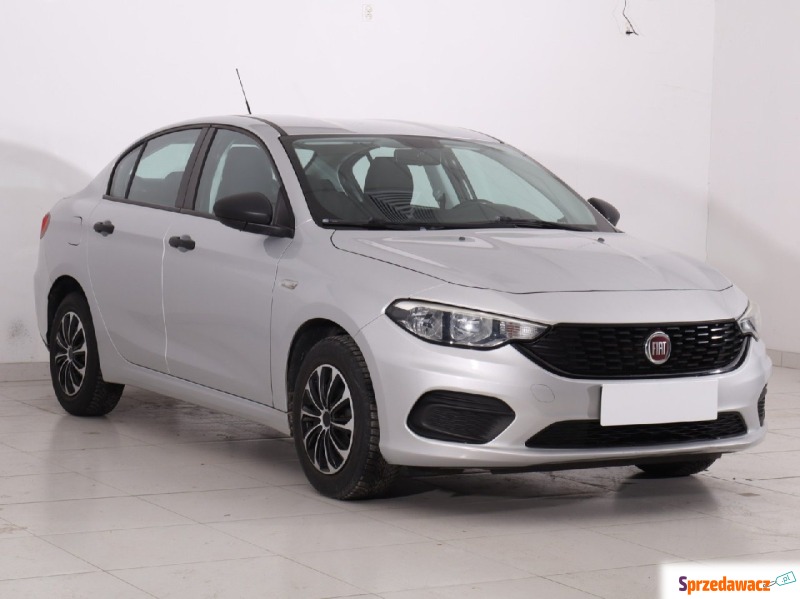 Fiat Tipo  Liftback 2017,  1.4 benzyna - Na sprzedaż za 31 499 zł - Biała Podlaska