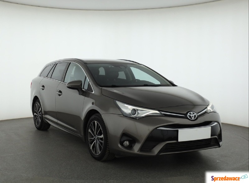Toyota Avensis  Kombi 2016,  2.0 diesel - Na sprzedaż za 43 999 zł - Katowice
