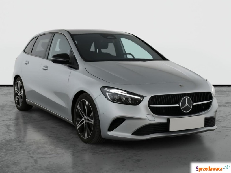 Mercedes - Benz B-klasa  SUV 2023,  1.3 benzyna, automat - Na sprzedaż za 101 999 zł - Jelenia Góra