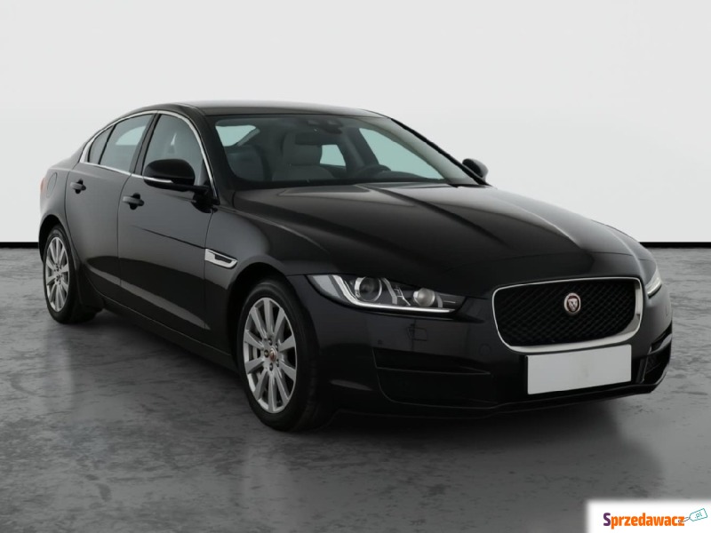 Jaguar XE  Liftback 2018,  2.0 diesel, automat - Na sprzedaż za 61 499 zł - Piaseczno