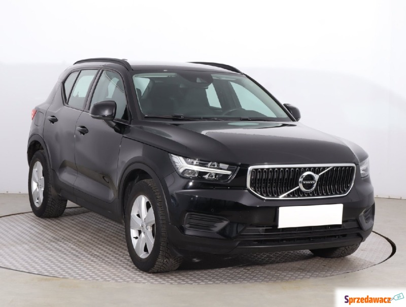Volvo XC40  SUV 2019,  1.5 benzyna, automat - Na sprzedaż za 83 999 zł - Oleśnica