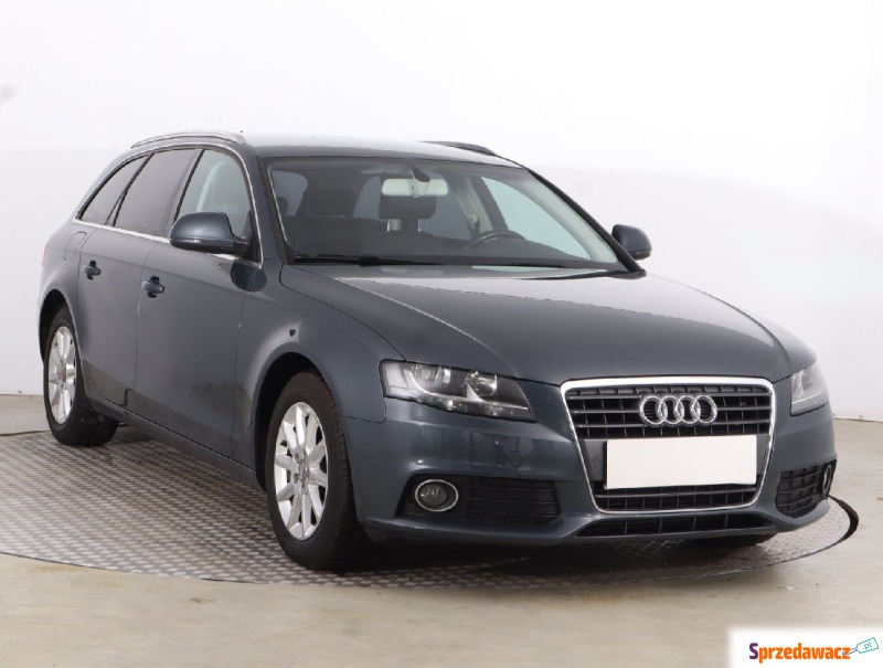 Audi A4  Kombi 2009,  2.0 benzyna, automat - Na sprzedaż za 32 999 zł - Płock
