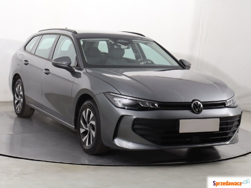 Volkswagen Passat  Kombi 2025,  1.5 benzyna, automat - Na sprzedaż za 124 999 zł - Katowice