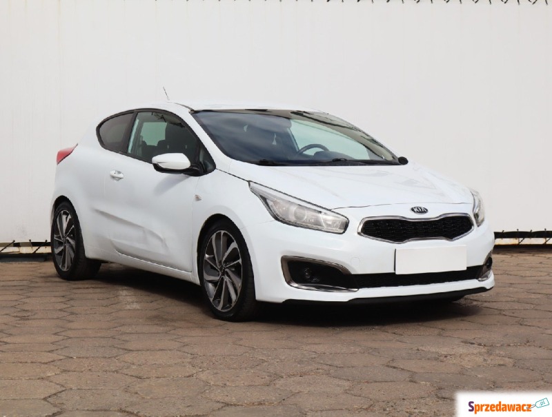 Kia Ceed  Hatchback 2016,  1.0 benzyna - Na sprzedaż za 26 999 zł - Łódź