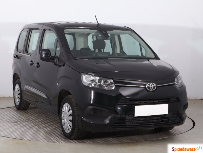 Toyota ProAce  Pick-up 2021,  1.5 diesel - Na sprzedaż za 51 499 zł - Kraków