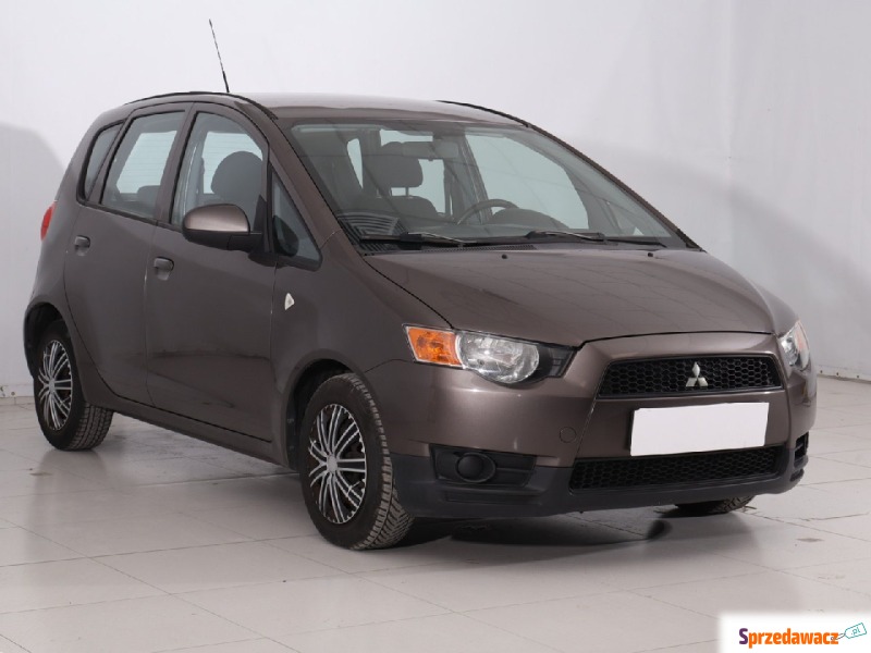 Mitsubishi Colt  Hatchback 2011,  1.1 benzyna - Na sprzedaż za 10 999 zł - Gliwice