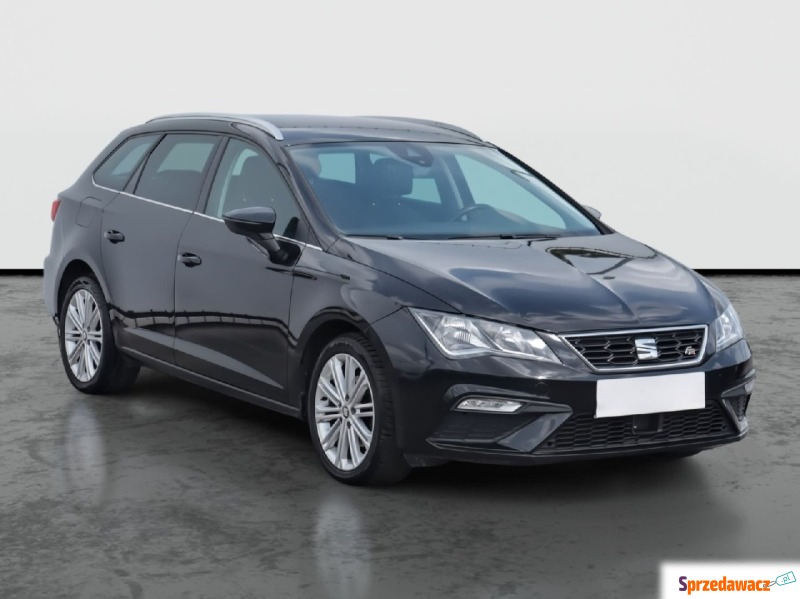 Seat Leon  Kombi 2019,  2.0 diesel, automat - Na sprzedaż za 45 499 zł - Lublin