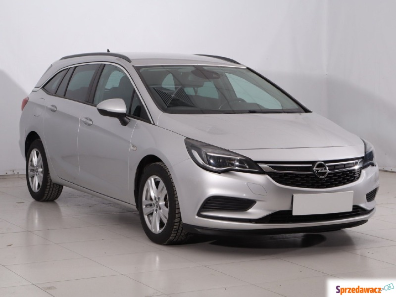 Opel Astra  Kombi 2016,  1.6 diesel - Na sprzedaż za 25 499 zł - Toruń