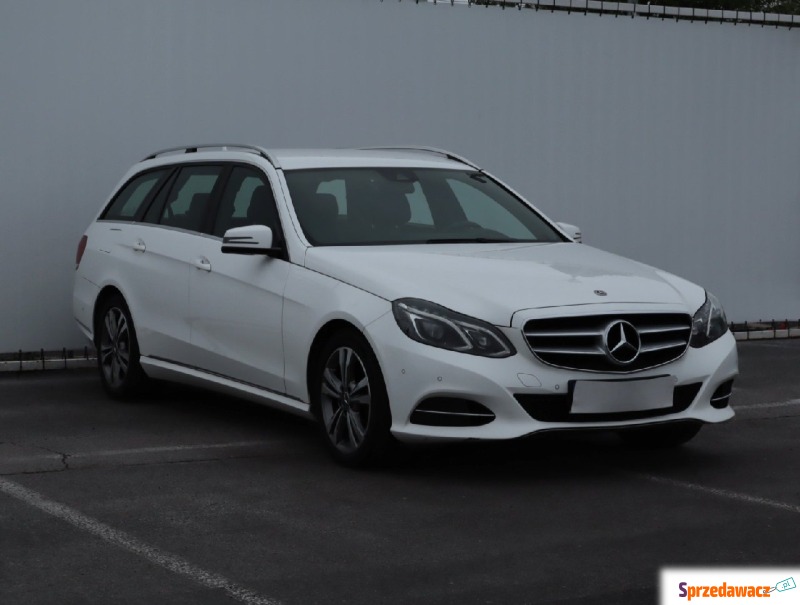 Mercedes - Benz E-klasa  Kombi 2014,  2.1 diesel, automat - Na sprzedaż za 42 999 zł - Lublin