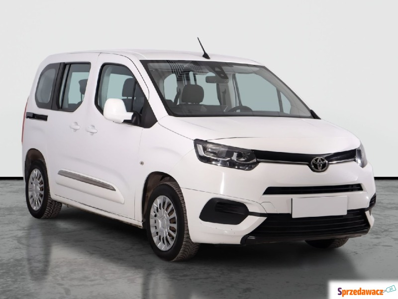 Toyota ProAce  Pick-up 2021,  1.5 diesel - Na sprzedaż za 45 999 zł - Gniezno