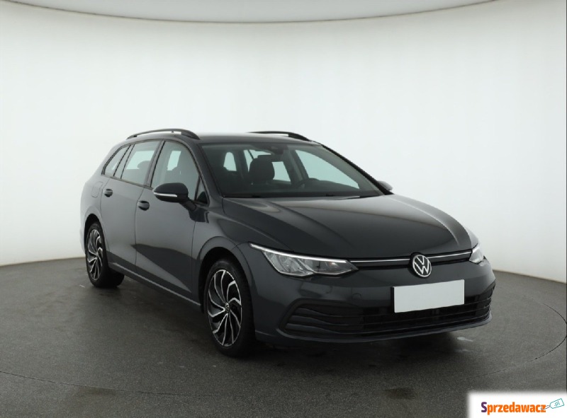 Volkswagen Golf  Kombi 2021,  1.5 benzyna - Na sprzedaż za 64 999 zł - Piaseczno