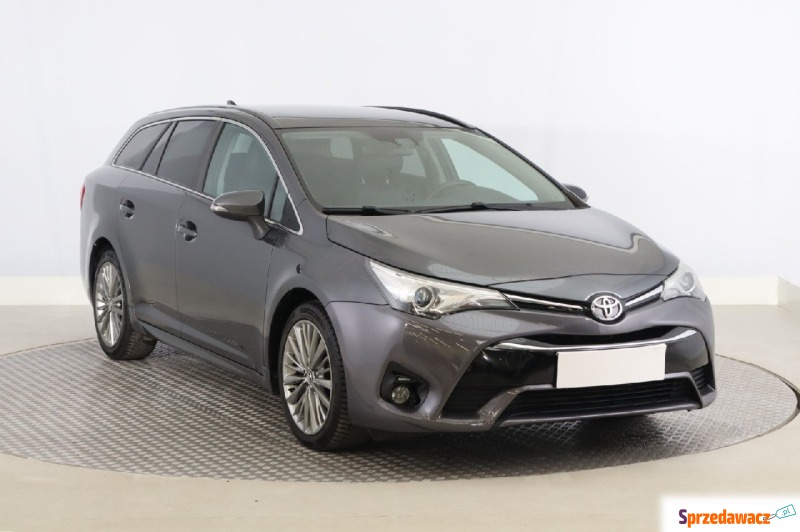 Toyota Avensis  Kombi 2015,  2.0 diesel - Na sprzedaż za 44 999 zł - Zabrze