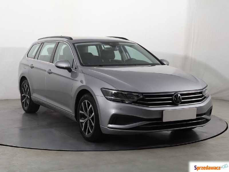 Volkswagen Passat  Kombi 2021,  1.5 benzyna, automat - Na sprzedaż za 64 999 zł - Katowice
