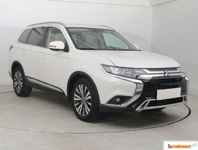 Mitsubishi Outlander  SUV 2019,  2.0 benzyna, automat - Na sprzedaż za 78 999 zł - Bielany Wrocławskie