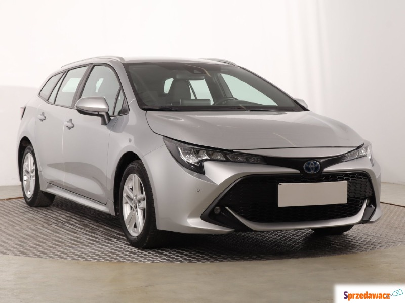Toyota Corolla  Kombi 2022,  1.8 benzyna, automat - Na sprzedaż za 74 999 zł - Katowice