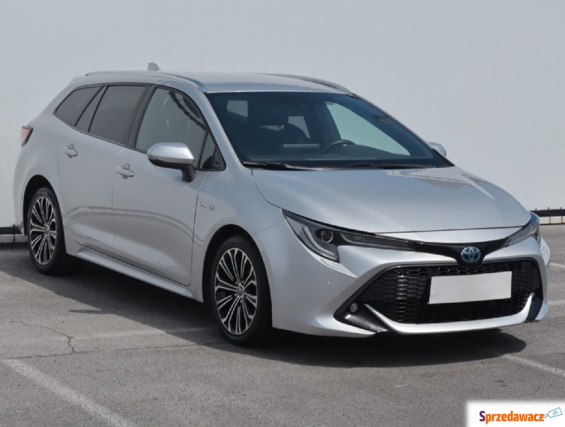 Toyota Corolla  Kombi 2019,  1.8 benzyna, automat - Na sprzedaż za 75 499 zł - Lublin