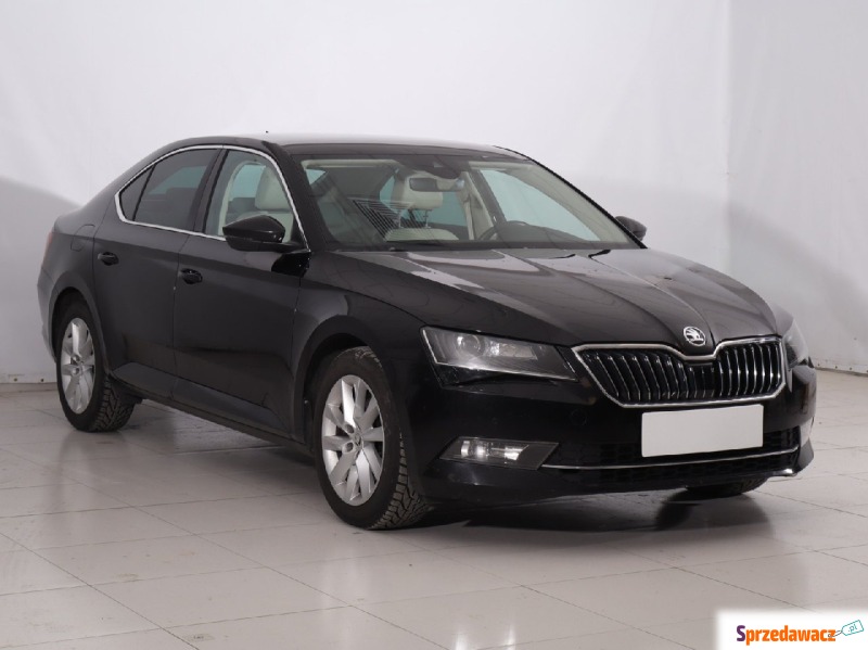 Skoda Superb  Liftback 2018,  1.5 benzyna, automat - Na sprzedaż za 62 499 zł - Lubin