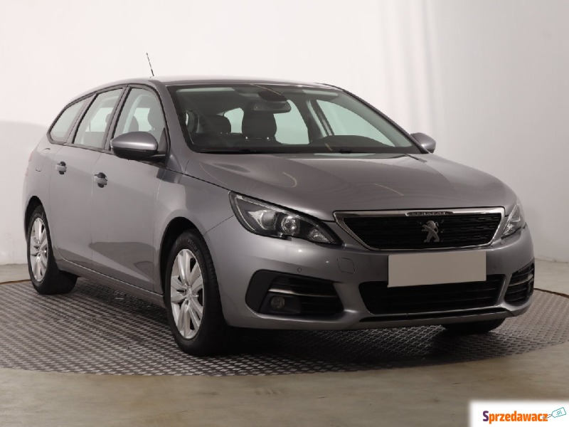 Peugeot 308  Kombi 2020,  1.2 benzyna - Na sprzedaż za 29 999 zł - Katowice