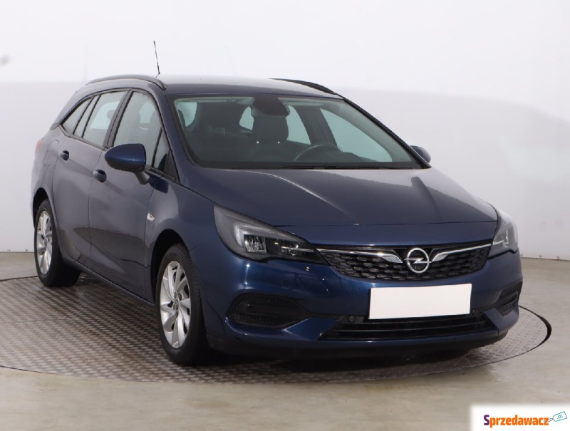 Opel Astra  Kombi 2019,  1.2 benzyna - Na sprzedaż za 36 999 zł - Jelenia Góra