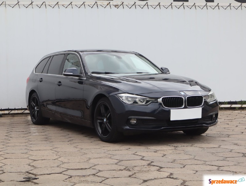 BMW Seria 3  Kombi 2016,  2.0 diesel, automat - Na sprzedaż za 35 999 zł - Łódź