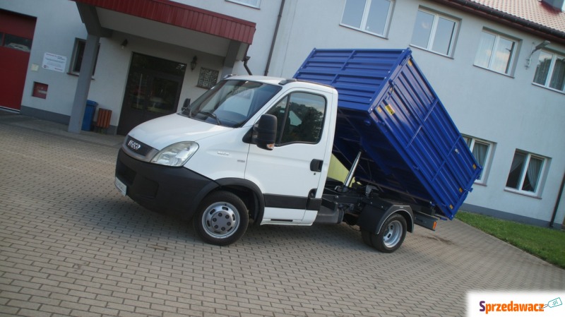 Iveco Daily 2011,  3.0 diesel - Na sprzedaż za 64 999 zł - Miastków Kościelny