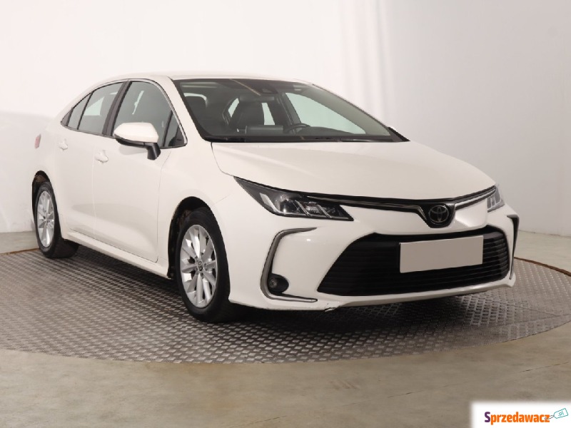 Toyota Corolla  Liftback 2022,  1.5 benzyna - Na sprzedaż za 56 999 zł - Katowice
