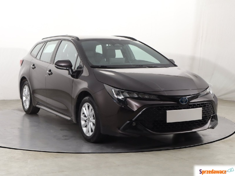 Toyota Corolla  Kombi 2023,  1.8 benzyna, automat - Na sprzedaż za 93 999 zł - Katowice