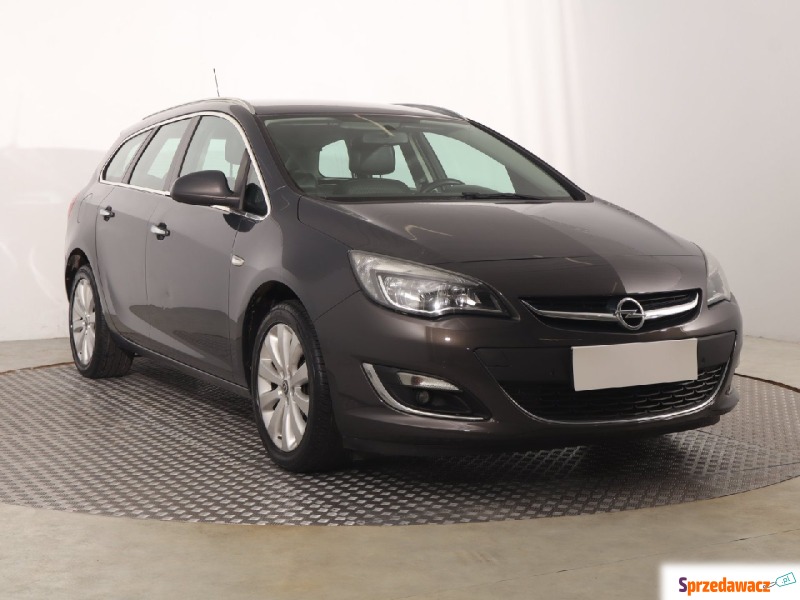 Opel Astra  Kombi 2012,  1.4 benzyna - Na sprzedaż za 23 499 zł - Katowice