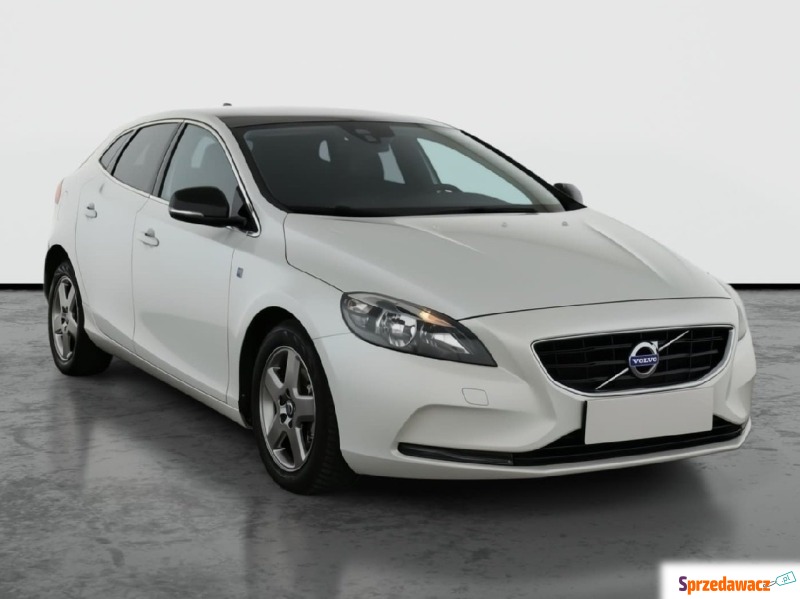 Volvo V40  Hatchback 2015,  1.6 diesel - Na sprzedaż za 33 499 zł - Piaseczno