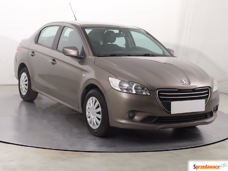 Peugeot 301  Liftback 2014,  1.2 benzyna - Na sprzedaż za 12 999 zł - Katowice