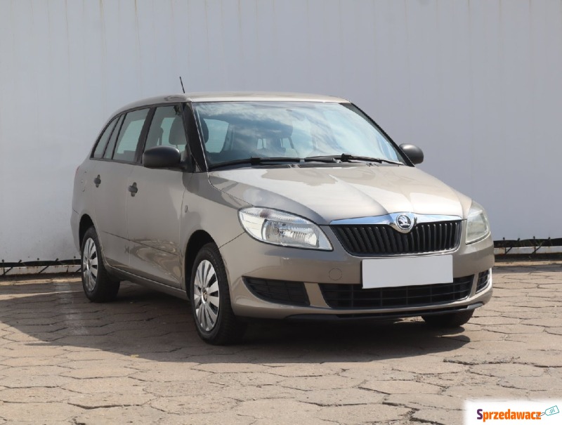 Skoda Fabia  Kombi 2014,  1.2 benzyna - Na sprzedaż za 17 999 zł - Łódź